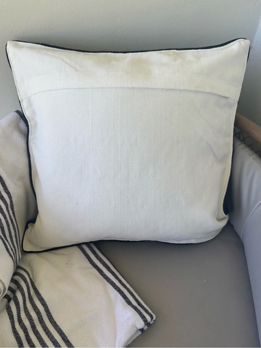 NWT Annie Selke $84 Lanyard Indoor/Outdoor Decorative Pillow Cover